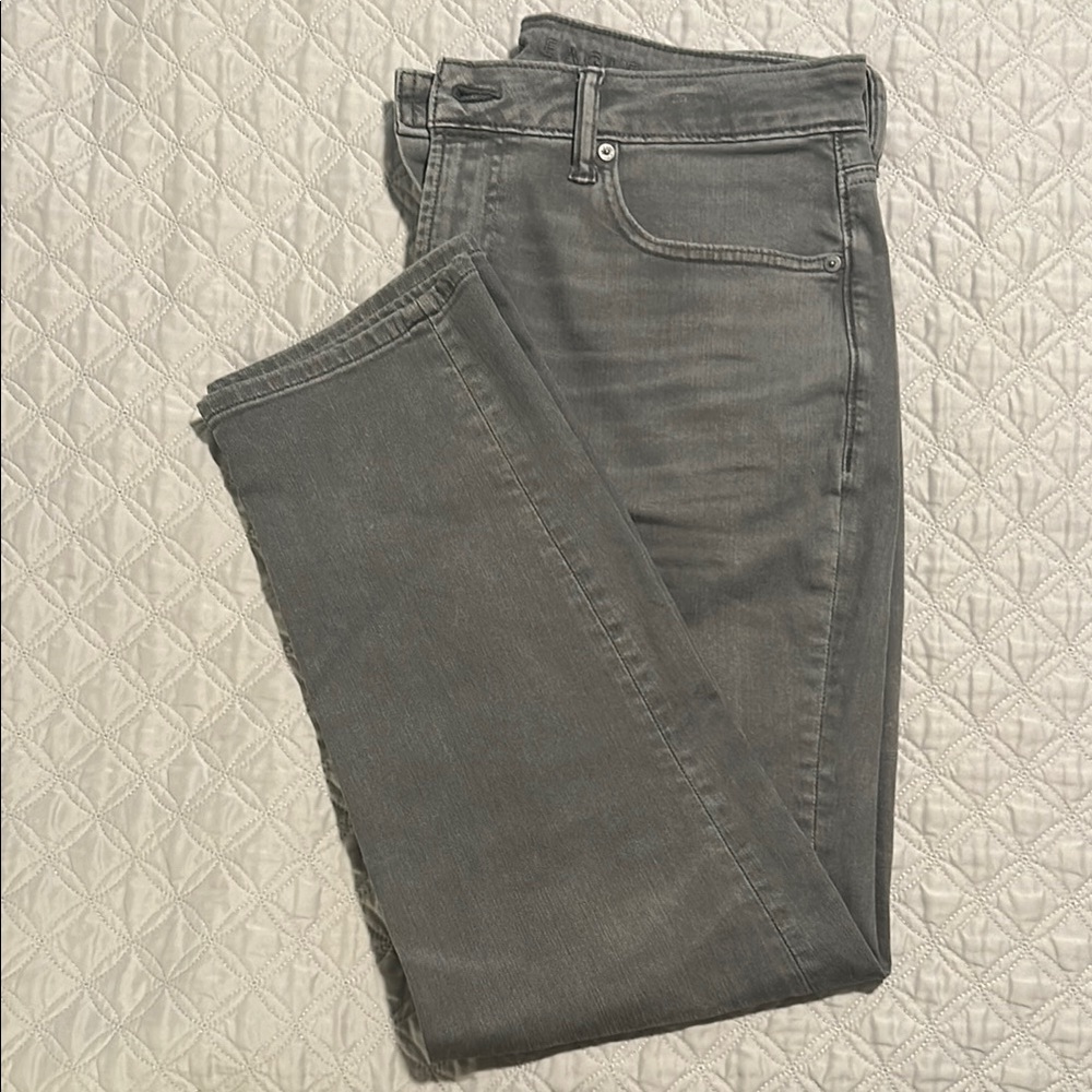 Like NEW Men’s AE AirFlex+ Original Straight Jeans 33x30
